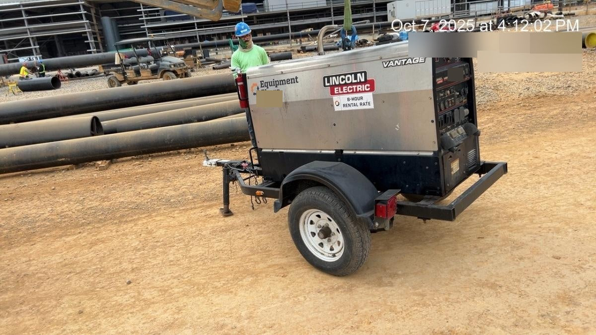 2019 Lincoln Electric Vantage 322 Welder Ready-Pak 3, Two wheel trailer, Fender and Light kit, Cable Rack