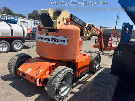 2019 JLG E450AJ
