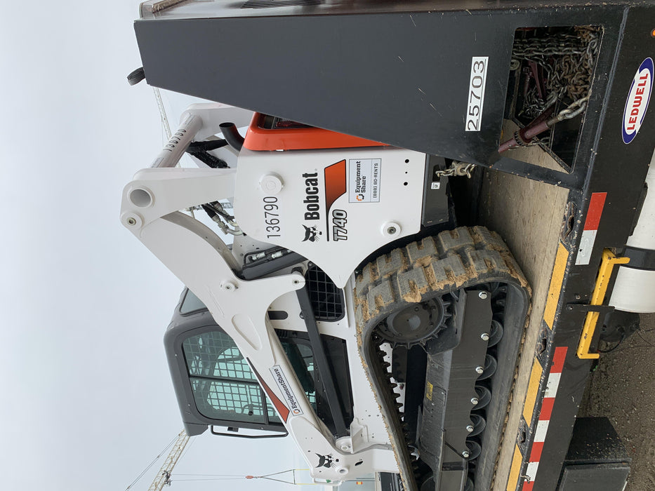 2021 BOBCAT T740