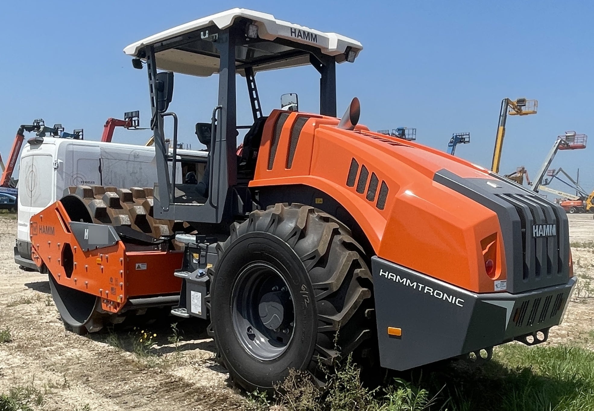 2023 HAMM H100iP