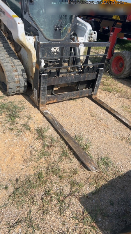 2025 ARROW MATERIAL HANDLING 48" Pallet Forks - Arrow