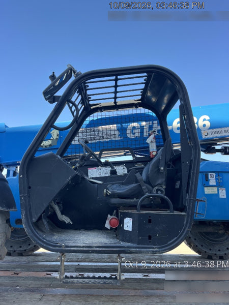2018 Genie GTH-636 Genie GTH-636 w/Open ROPS, Solid Tires, Work Light/Beacon, 48" Carriage and Forks