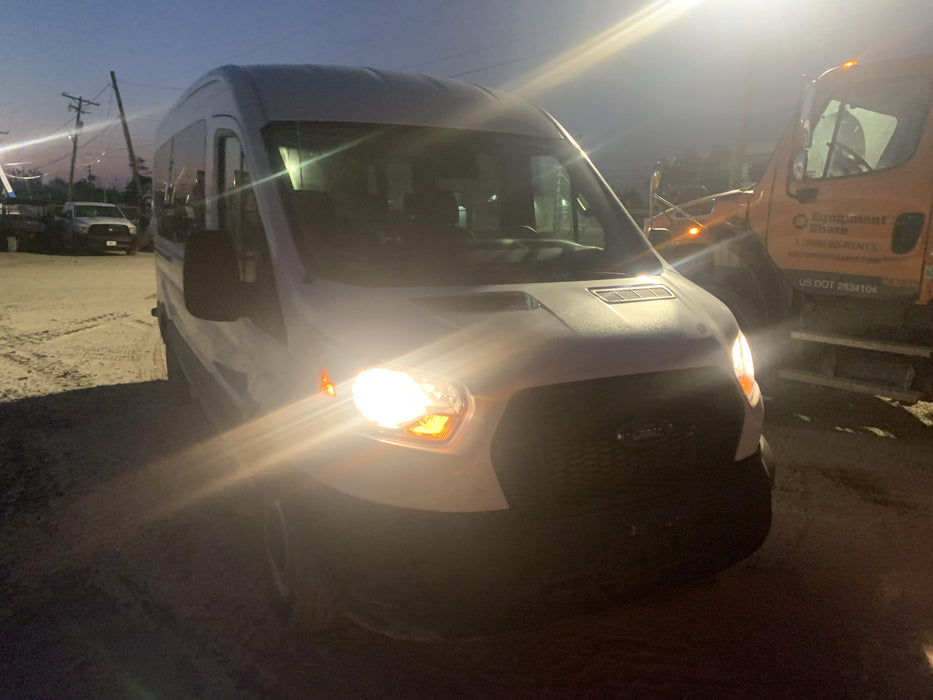 2023 FORD Transit 350 Rental