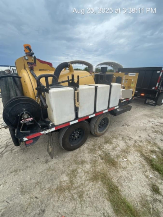 2022 VAC-TRON LP573XDT