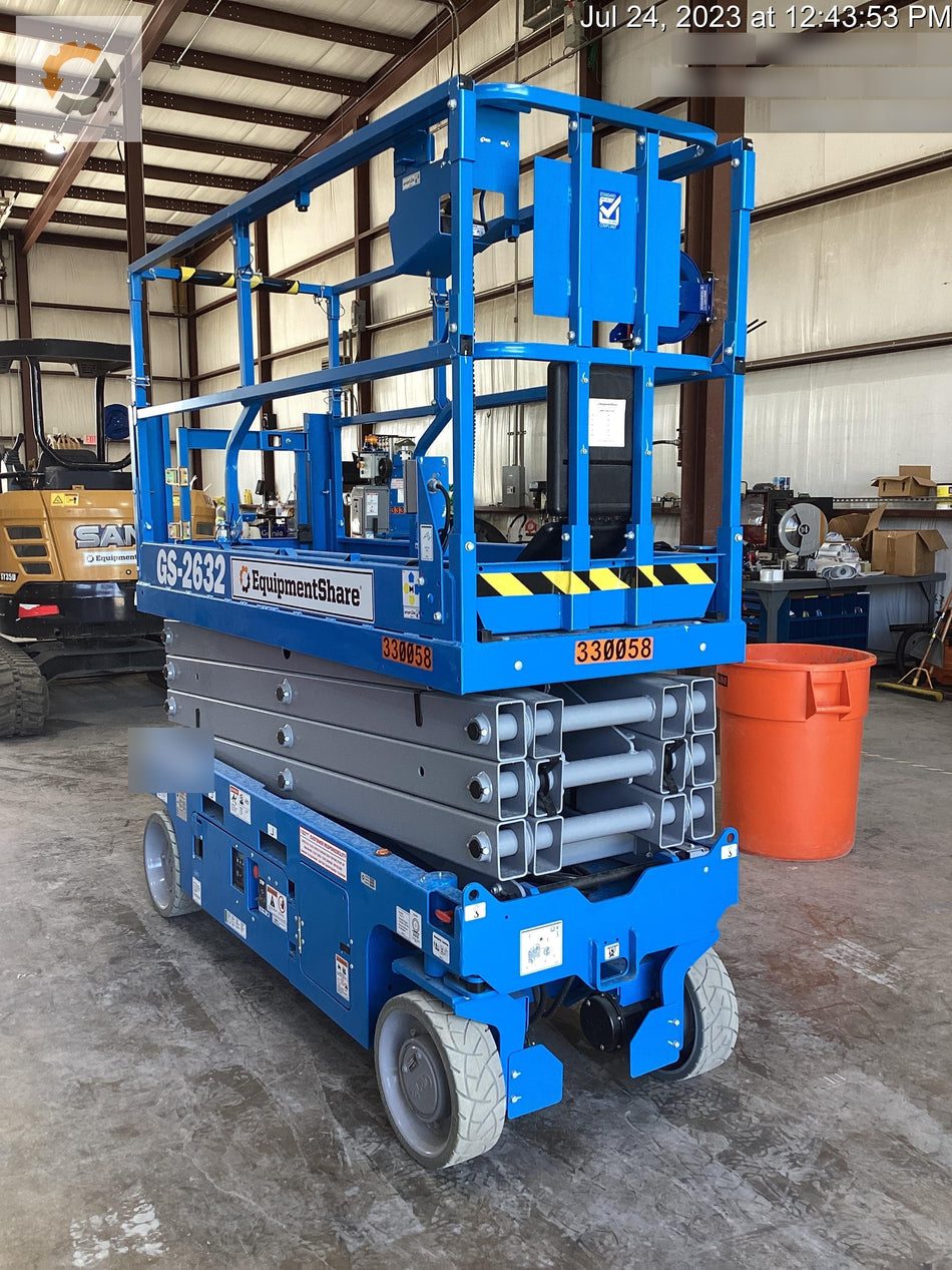 2023 GENIE GS-2632