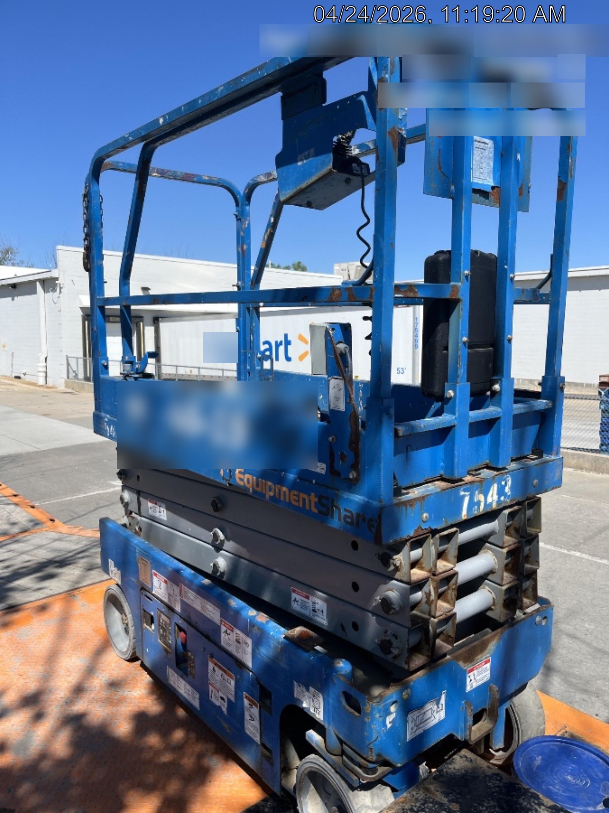 2017 Genie GS-1930 Genie GS-1930 Lift w/Fixed Rail and Chain Entry