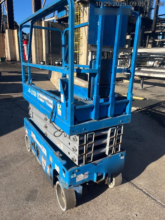 2019 Genie GS-1930 Fixed Rails with Chain Entry