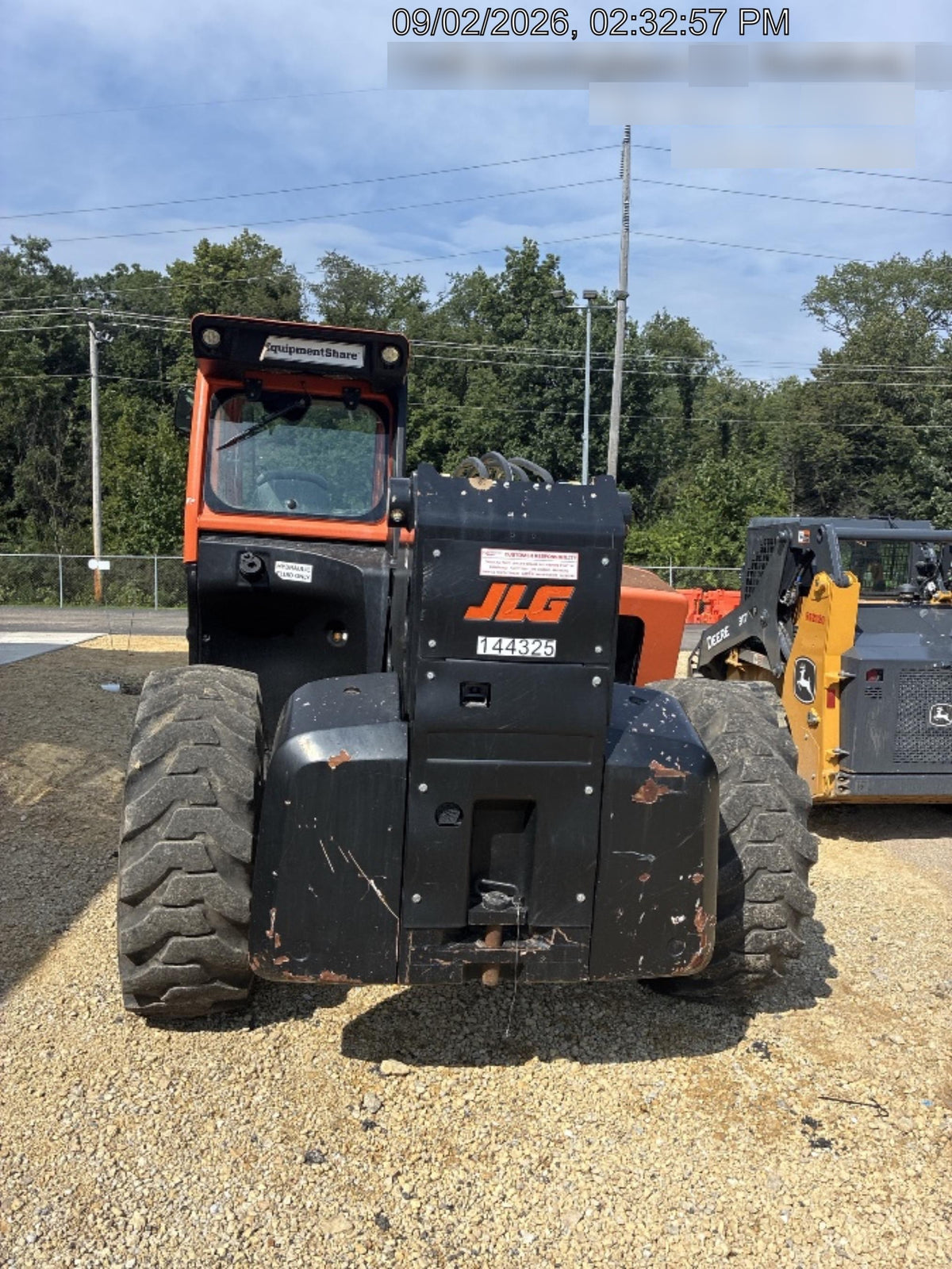 2021 JLG 1732