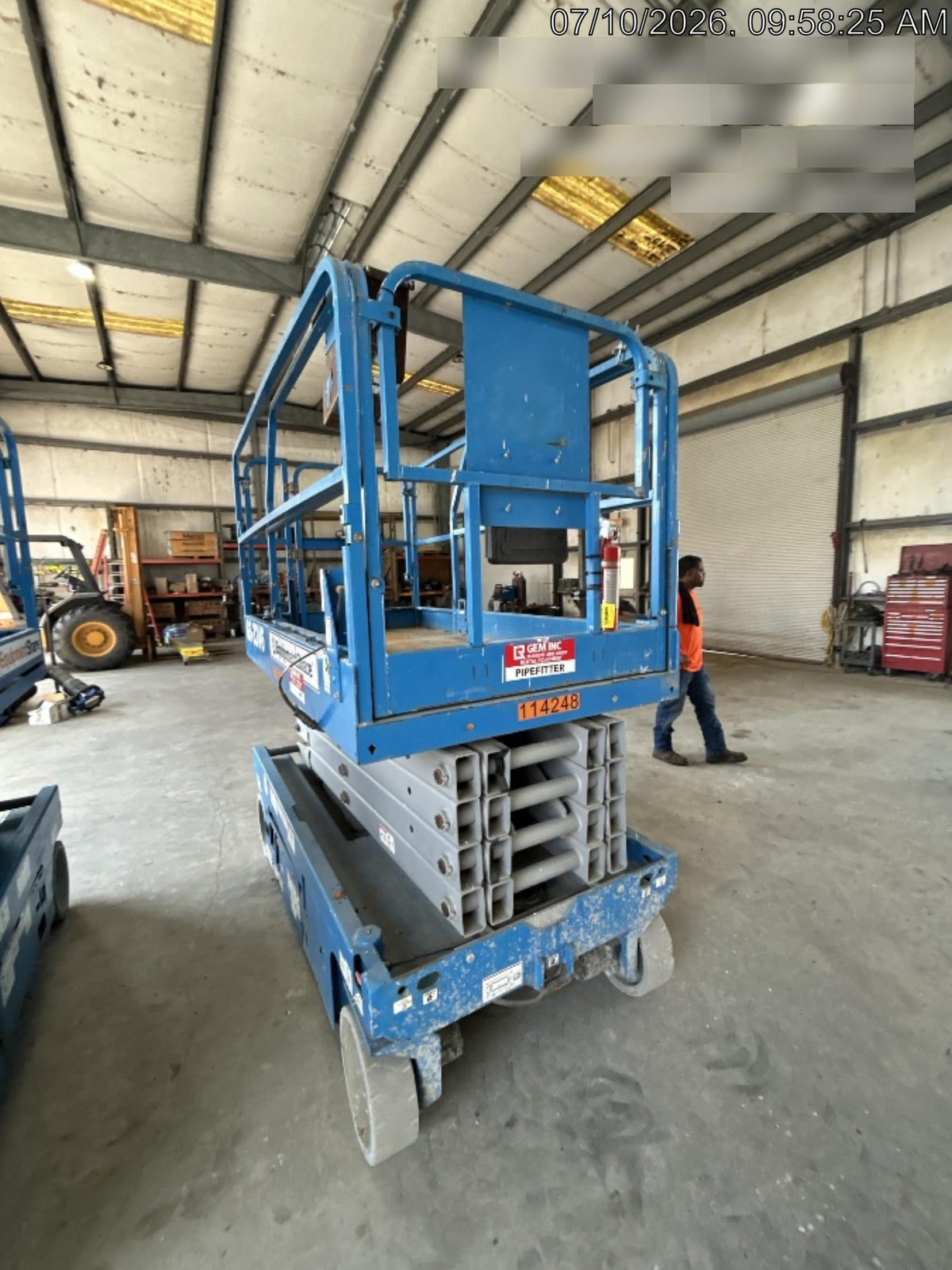 2017 GENIE GS-3246