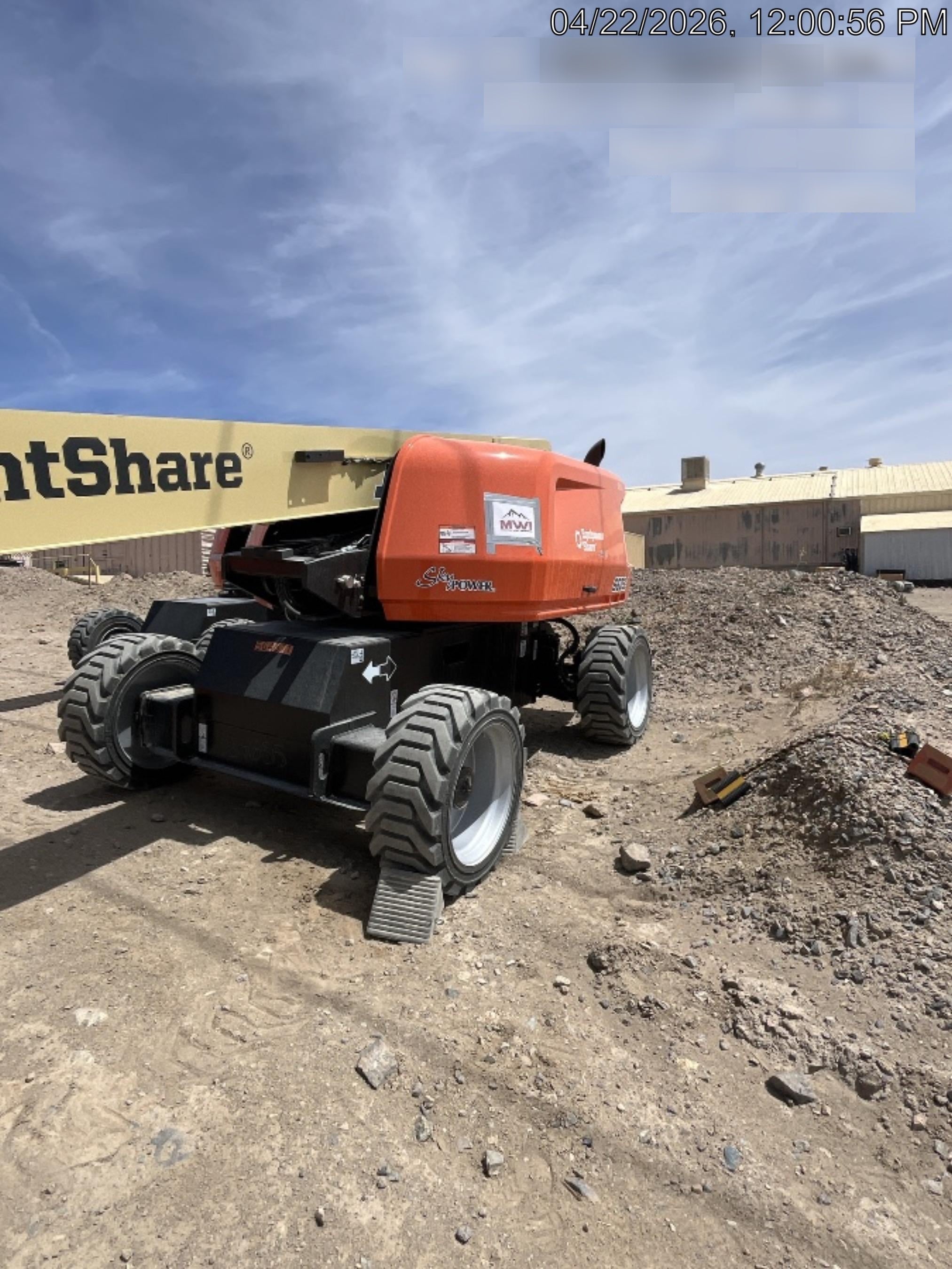 2025 JLG 660SJ