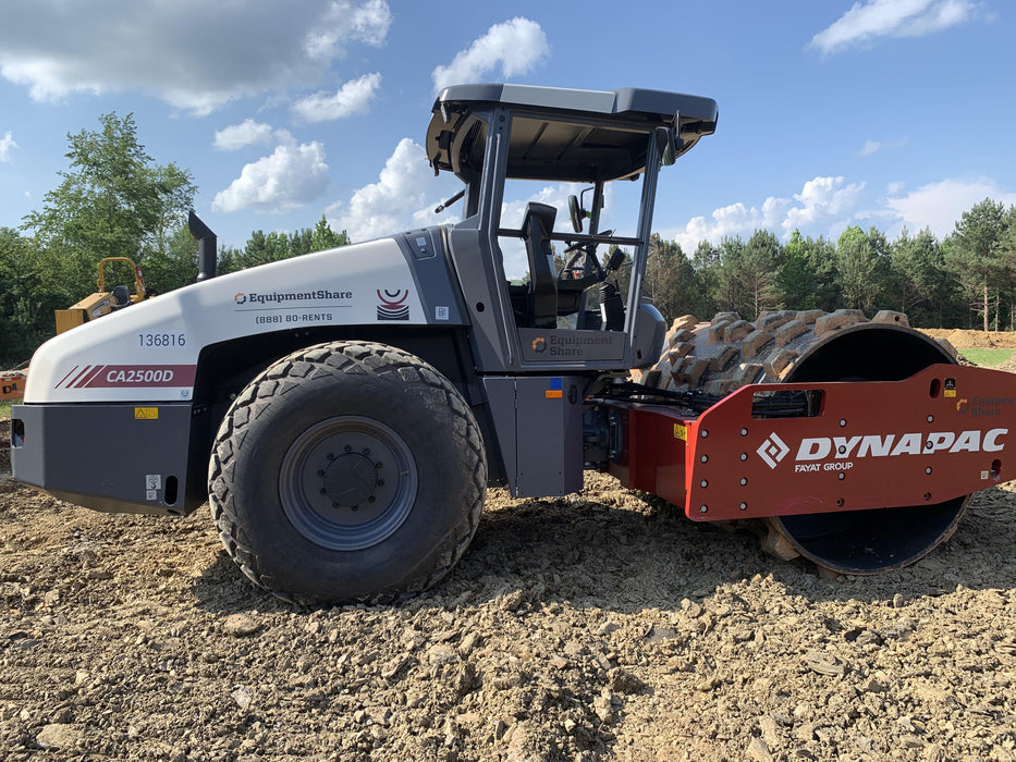 2021 DYNAPAC CA2500D