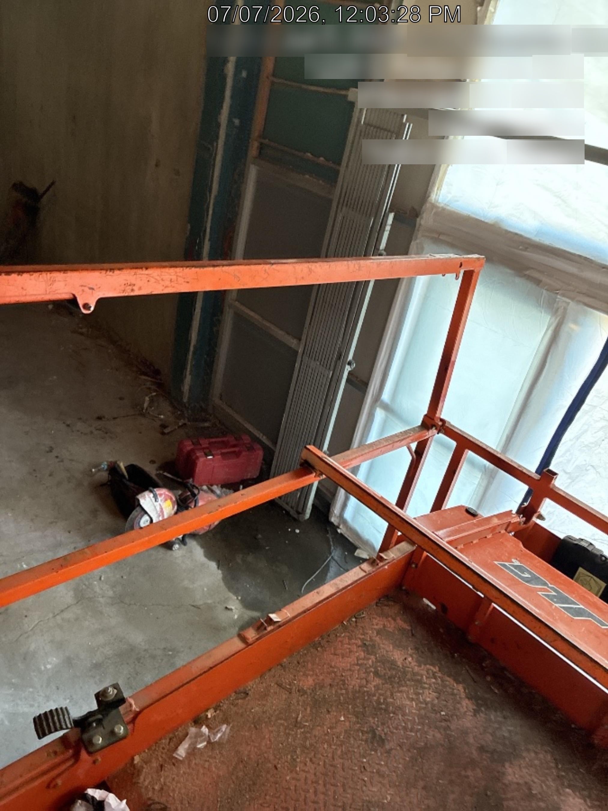 2022 JLG ES3246