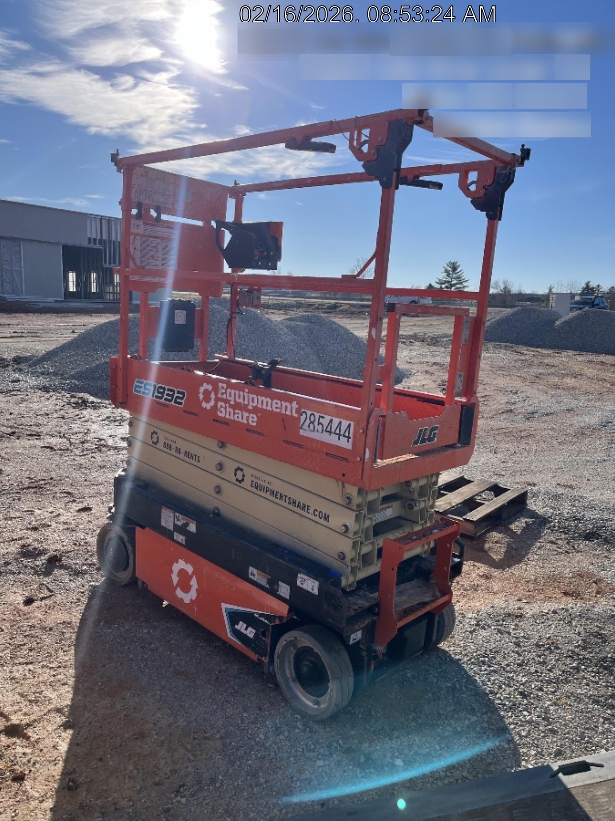 2022 JLG ES1932