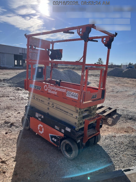 2022 JLG ES1932