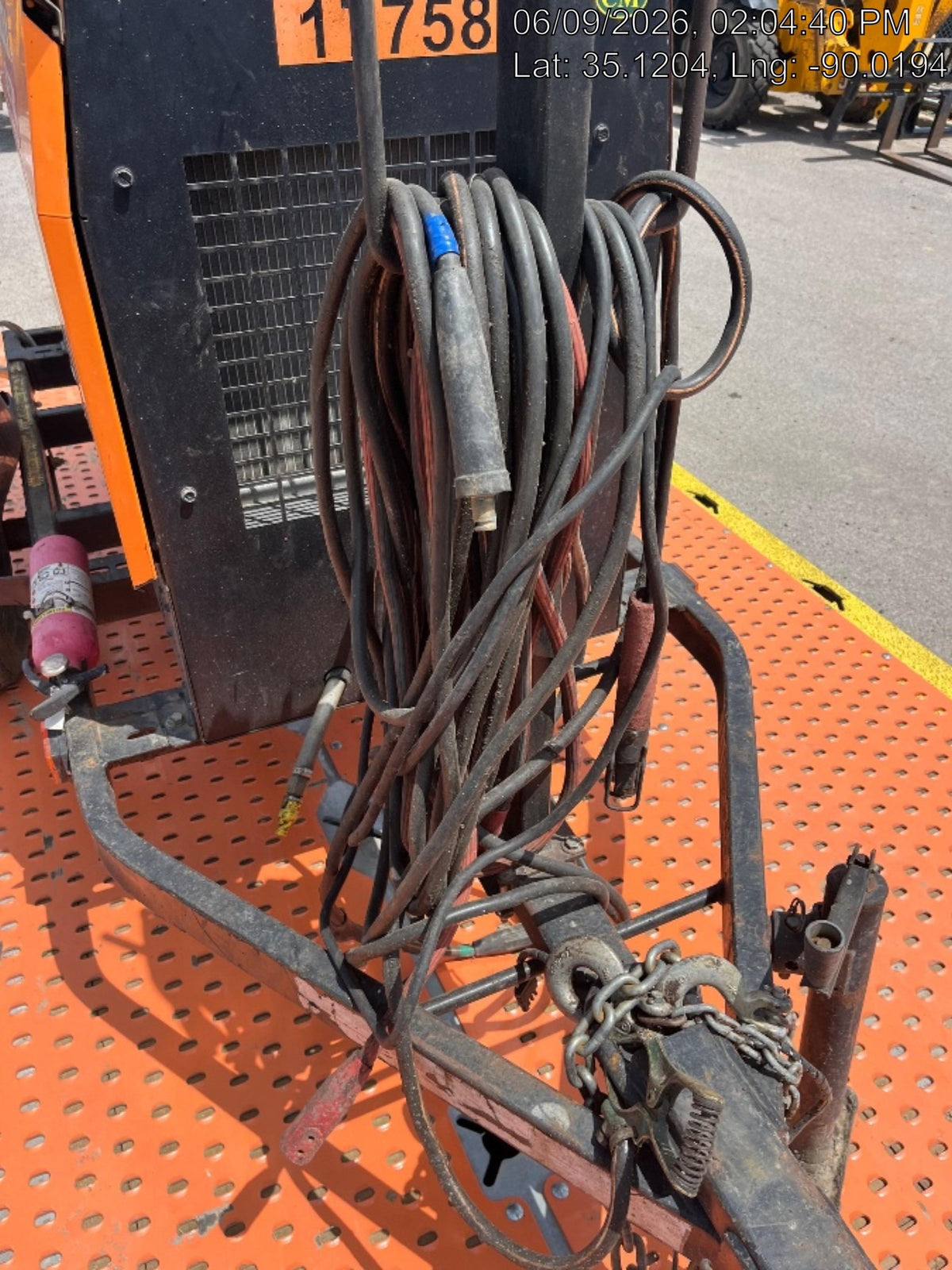 2021 Lincoln Electric Vantage 322 Vantage 322 Ready Pak 3 w/ Decals, ORANGE (includes trailer, cable rack, fender light kit) NO Telematics