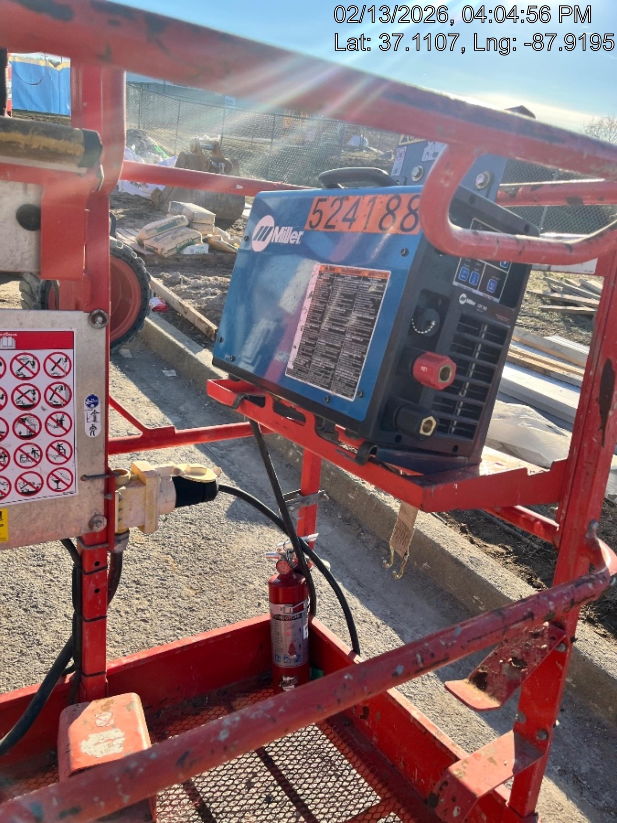 2025 MILLER ELECTRIC CST-282