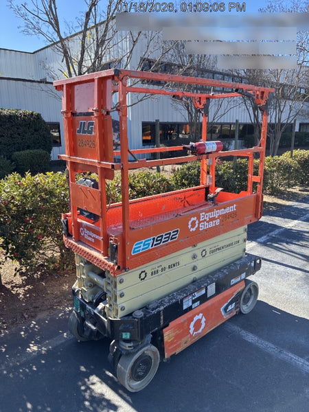 2022 JLG ES1932