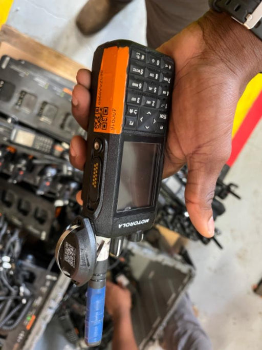 2024 MOTOROLA R7 DISPLAY