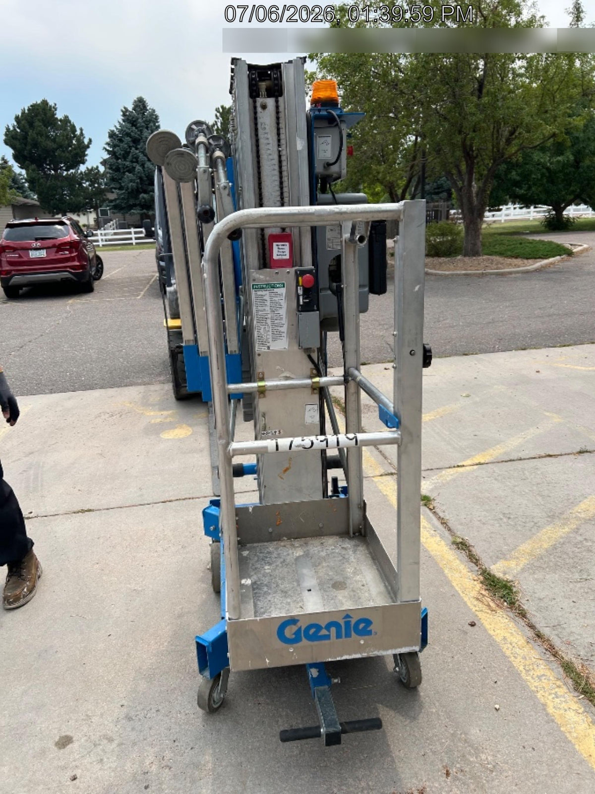 2021 GENIE AWP-30S DC