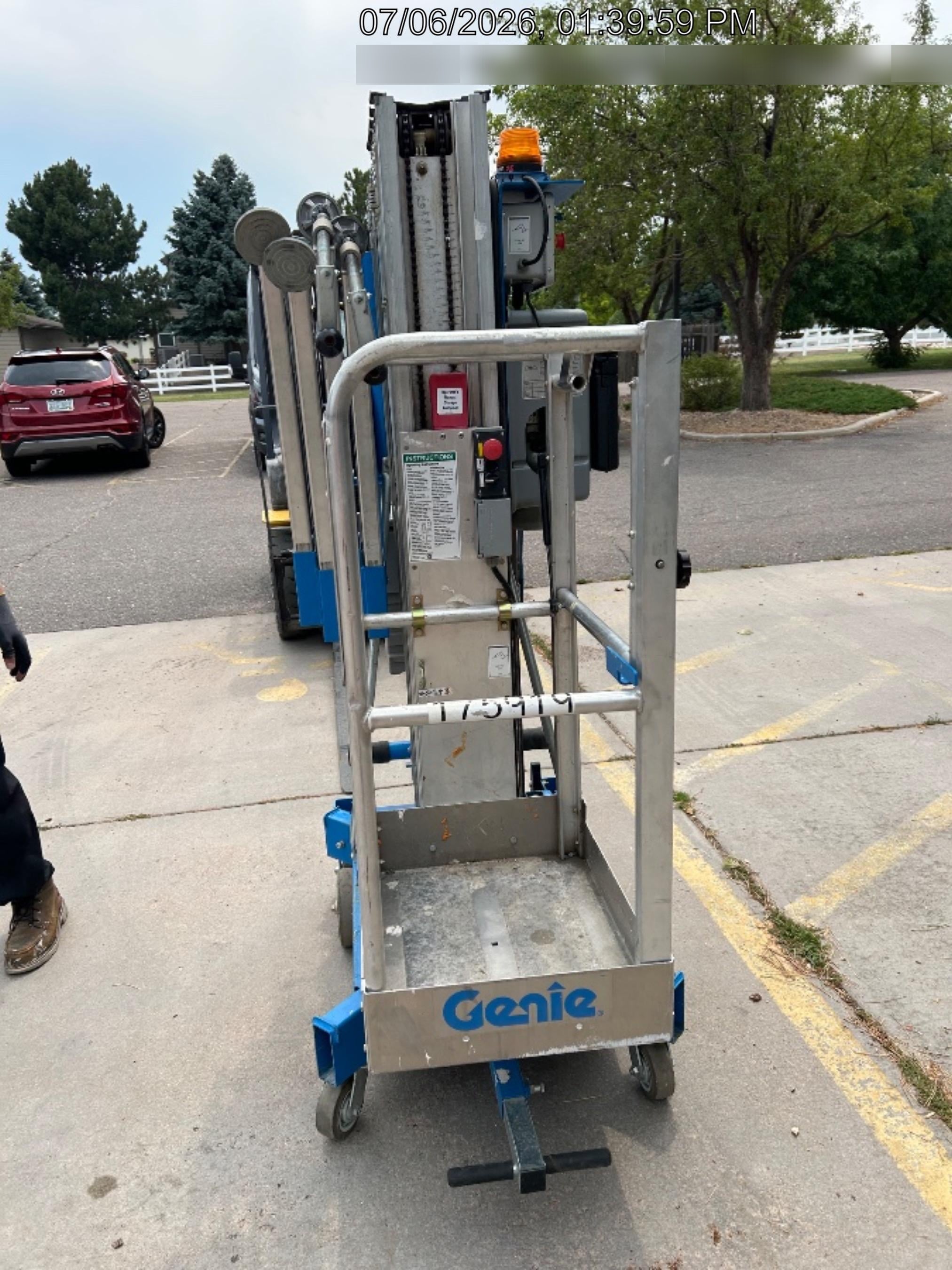 2021 GENIE AWP-30S DC