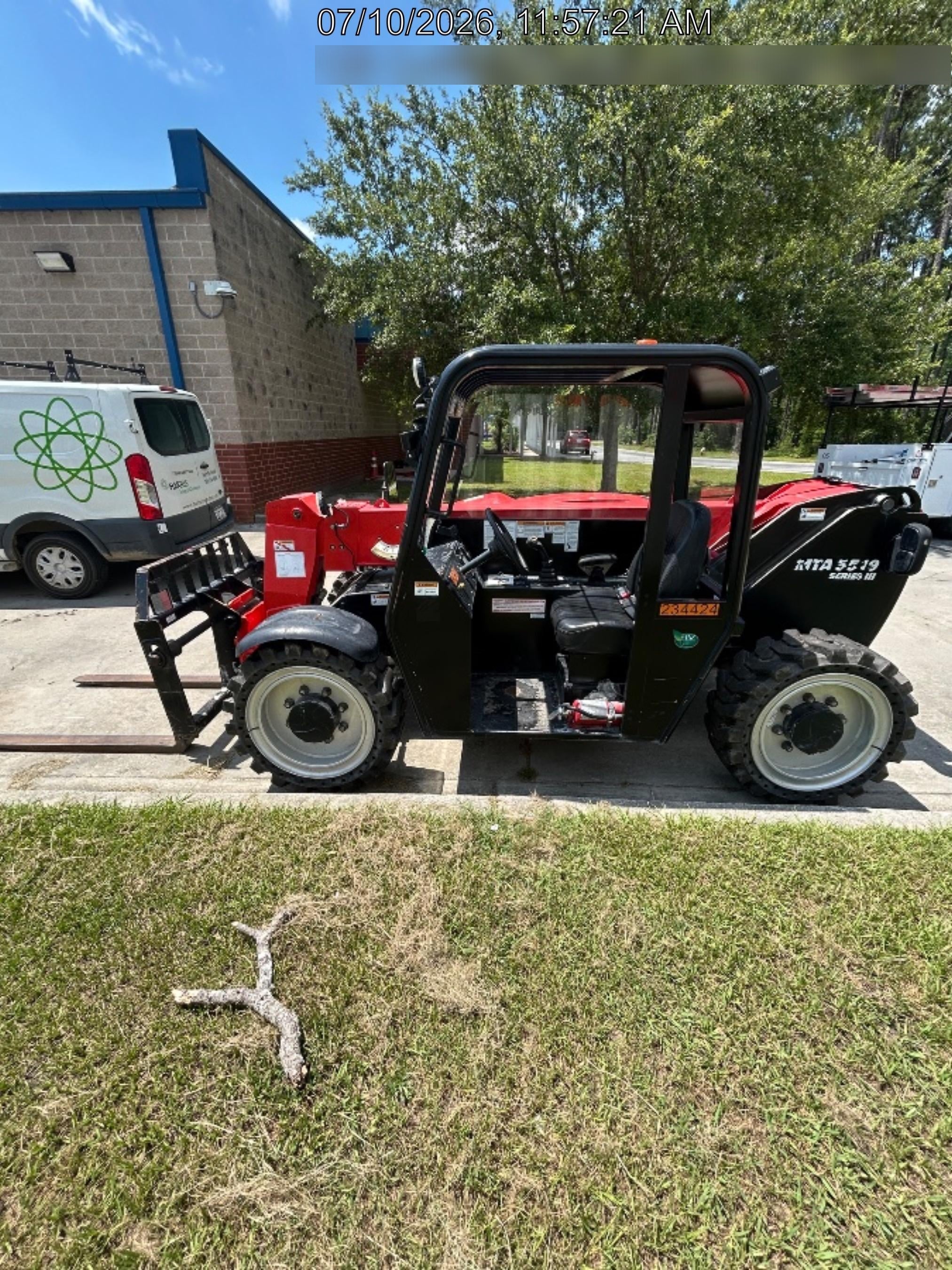 2022 MANITOU MTA5519