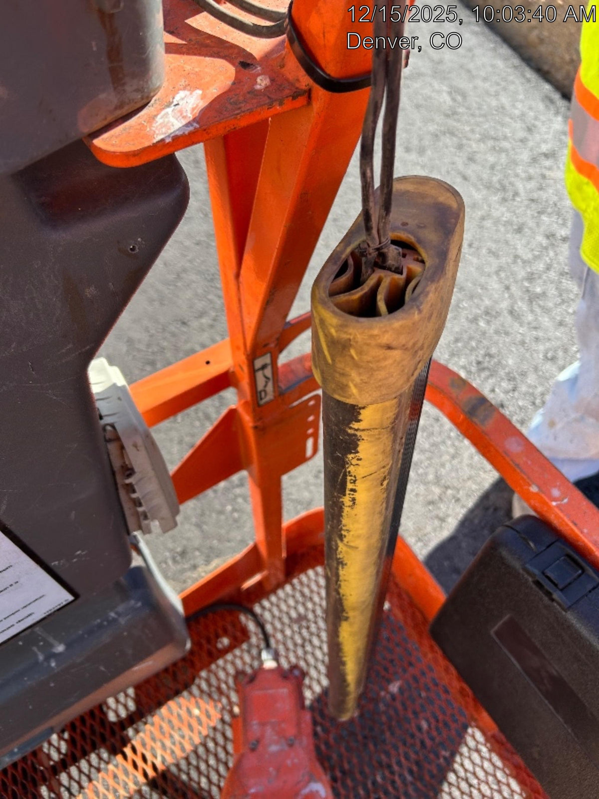 2019 JLG E400AJPN