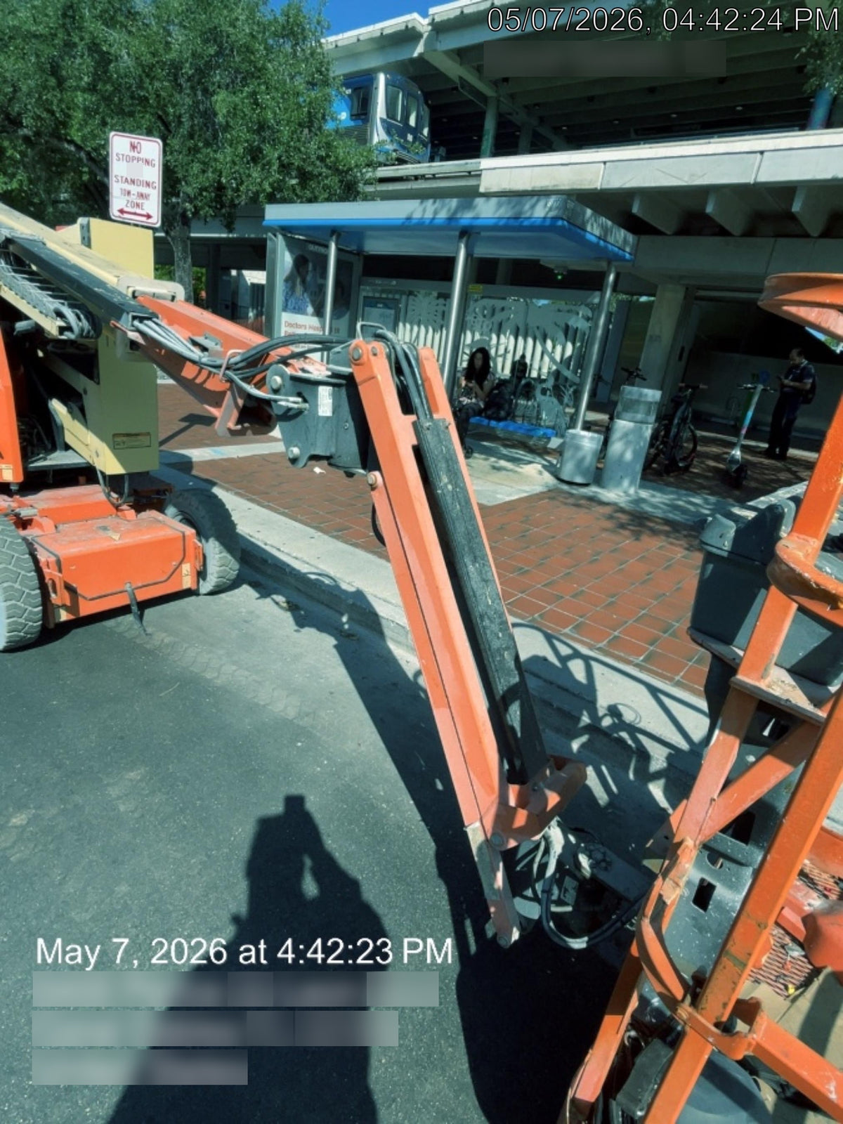 2019 JLG E300AJP