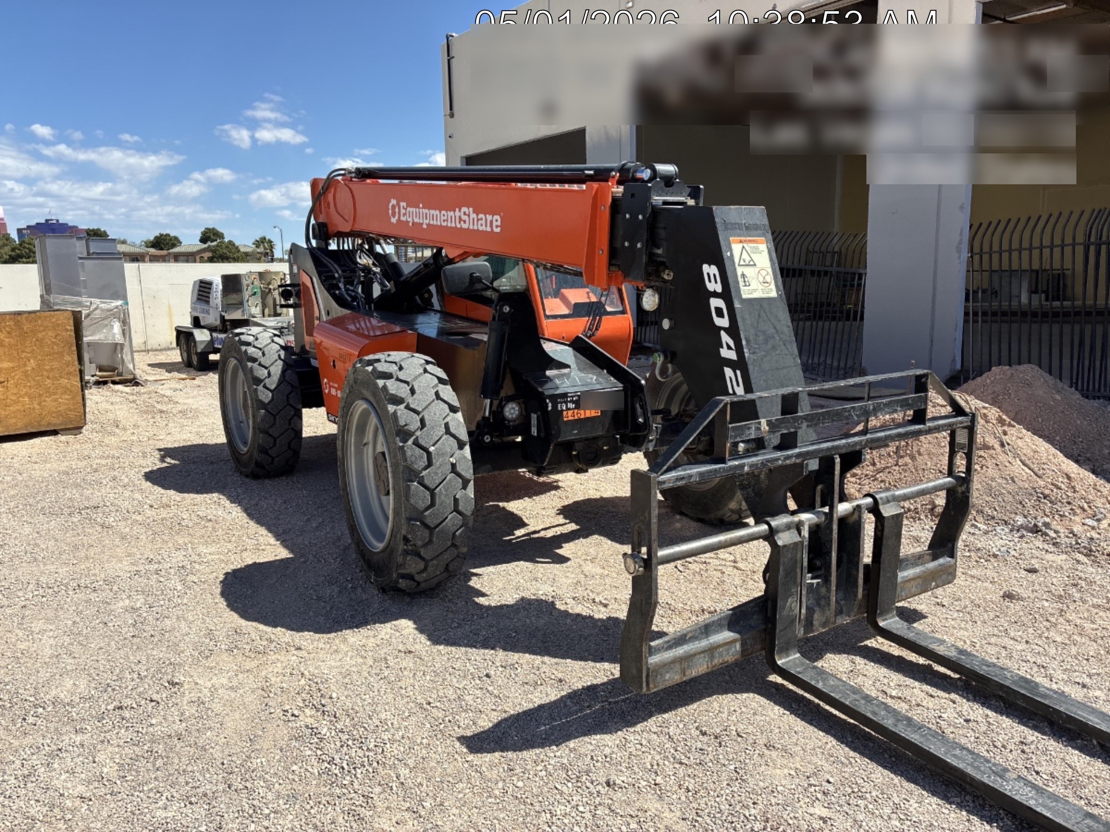 2024 SKYTRAK 8042