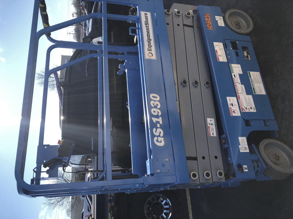 2019 Genie GS-1930 Fixed Rails with Chain Entry