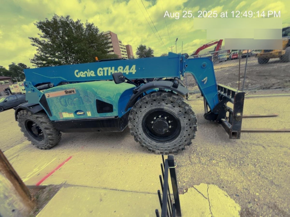2018 GENIE GTH-844