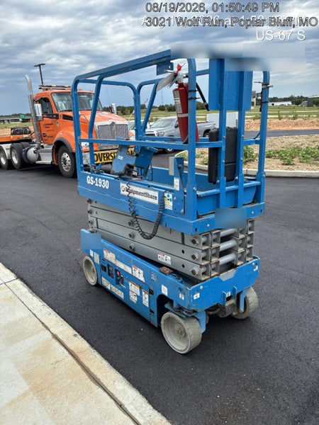 2019 Genie GS-1930 Fixed rails with chain Entry