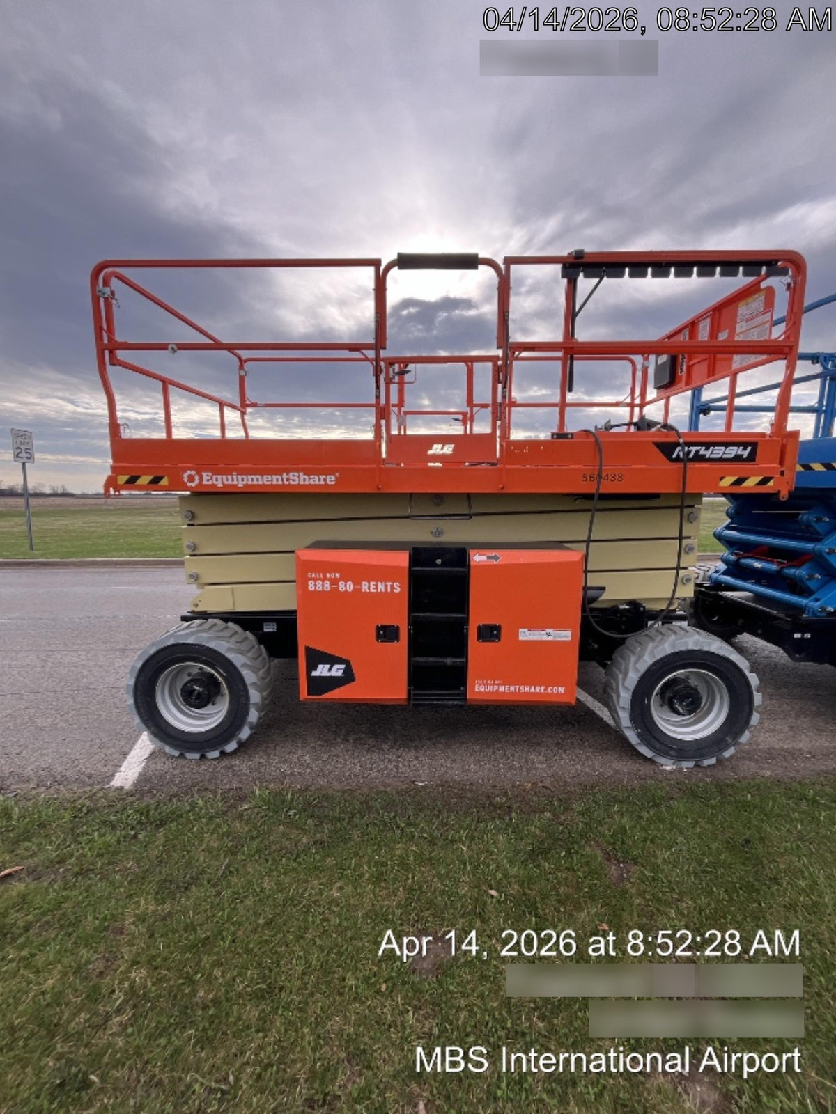 2025 JLG RT4394