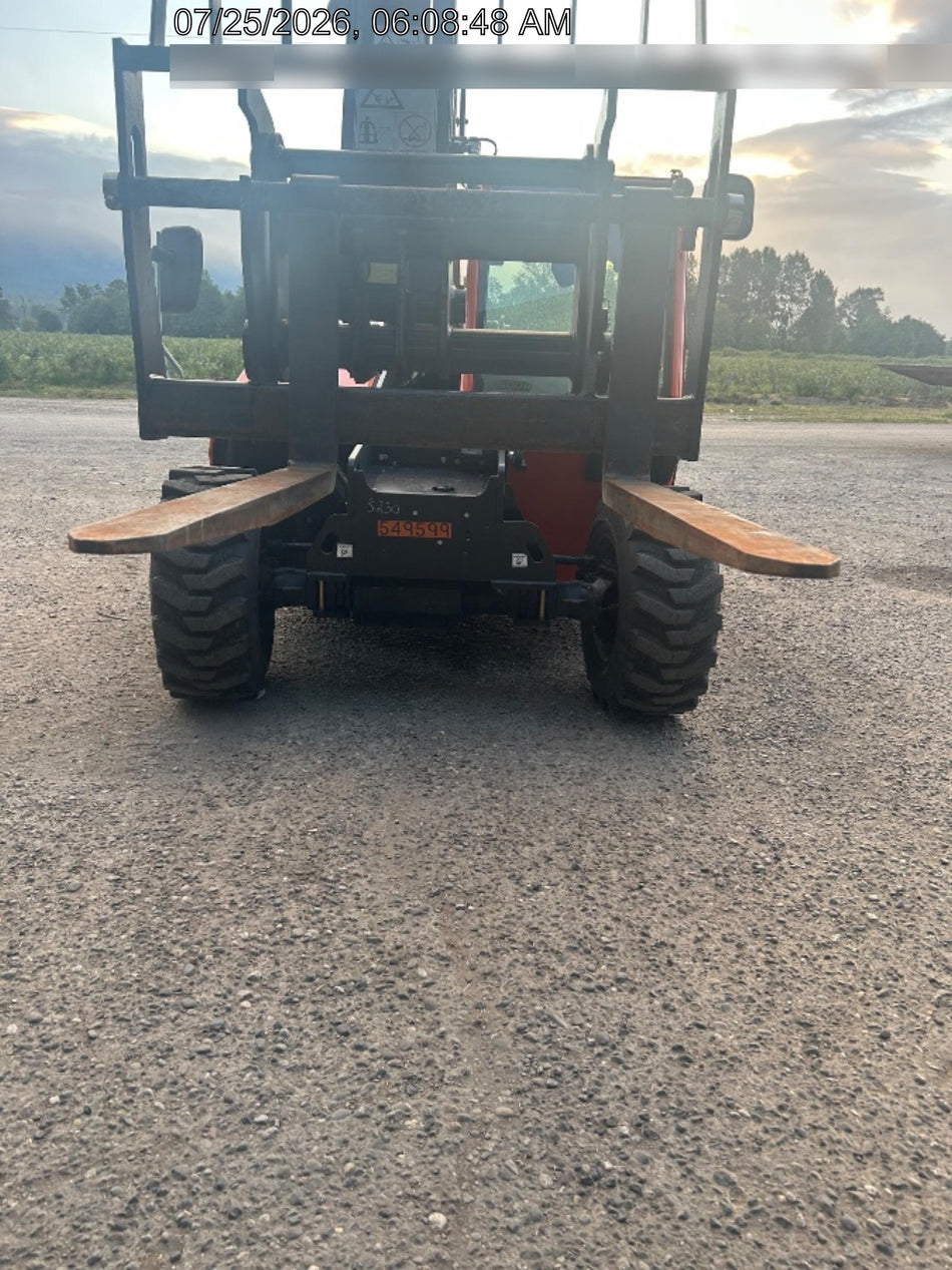 2025 JLG 519