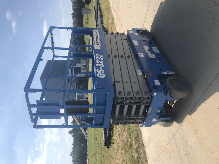 2020 Genie GS-3232 Standard, Folding half height swing gate