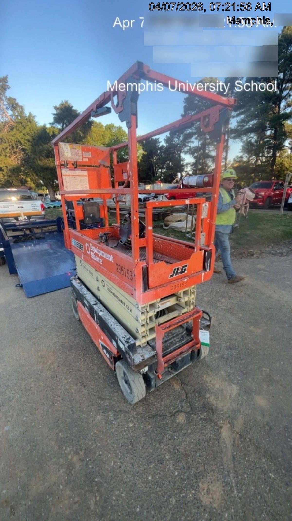 2022 JLG ES1932