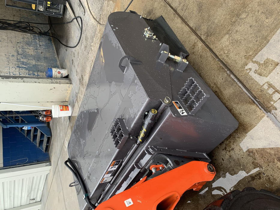 2020 PALADIN Sweepster SB72