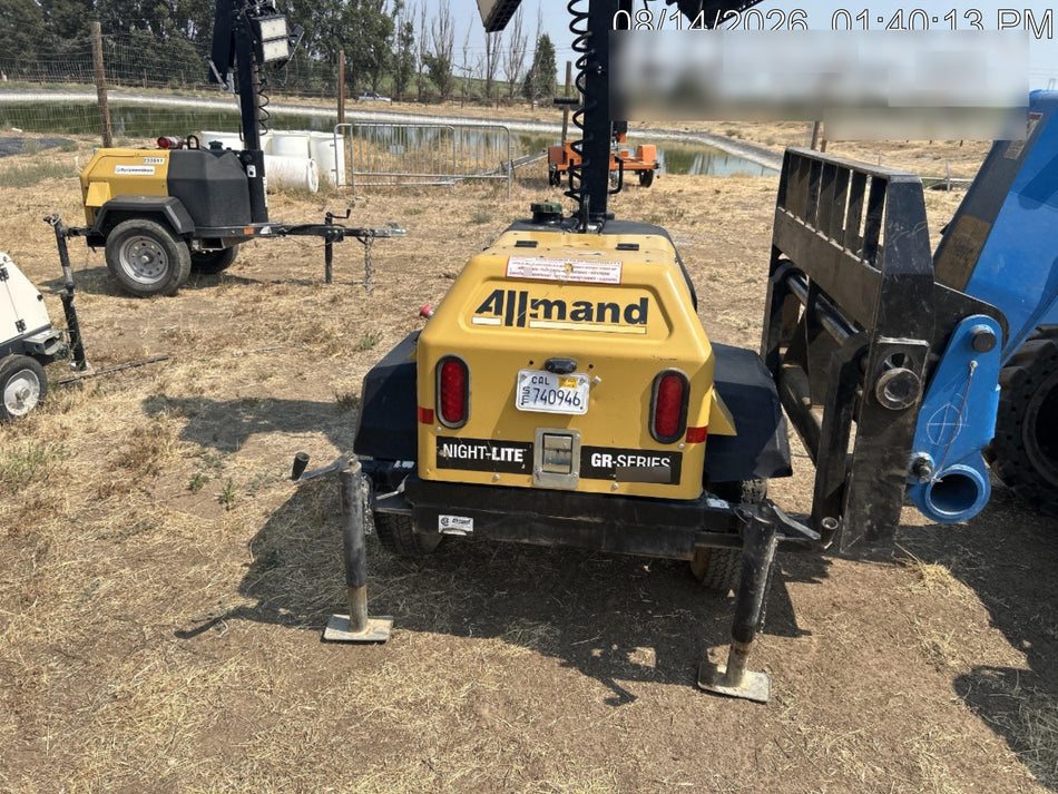Allmand NLV3GR (4) LED Light Fixture 350W, 23' Vertical Mast, 3kW Prime, Towable, Deep Sea L401, Leveling Jacks, Yanmar T4F 5.8hp