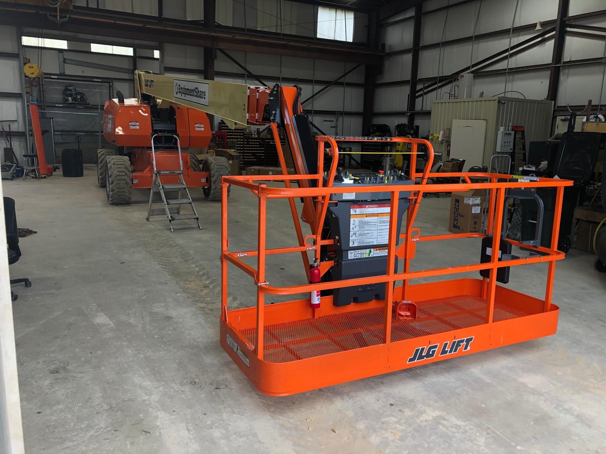 2019 JLG 860SJ