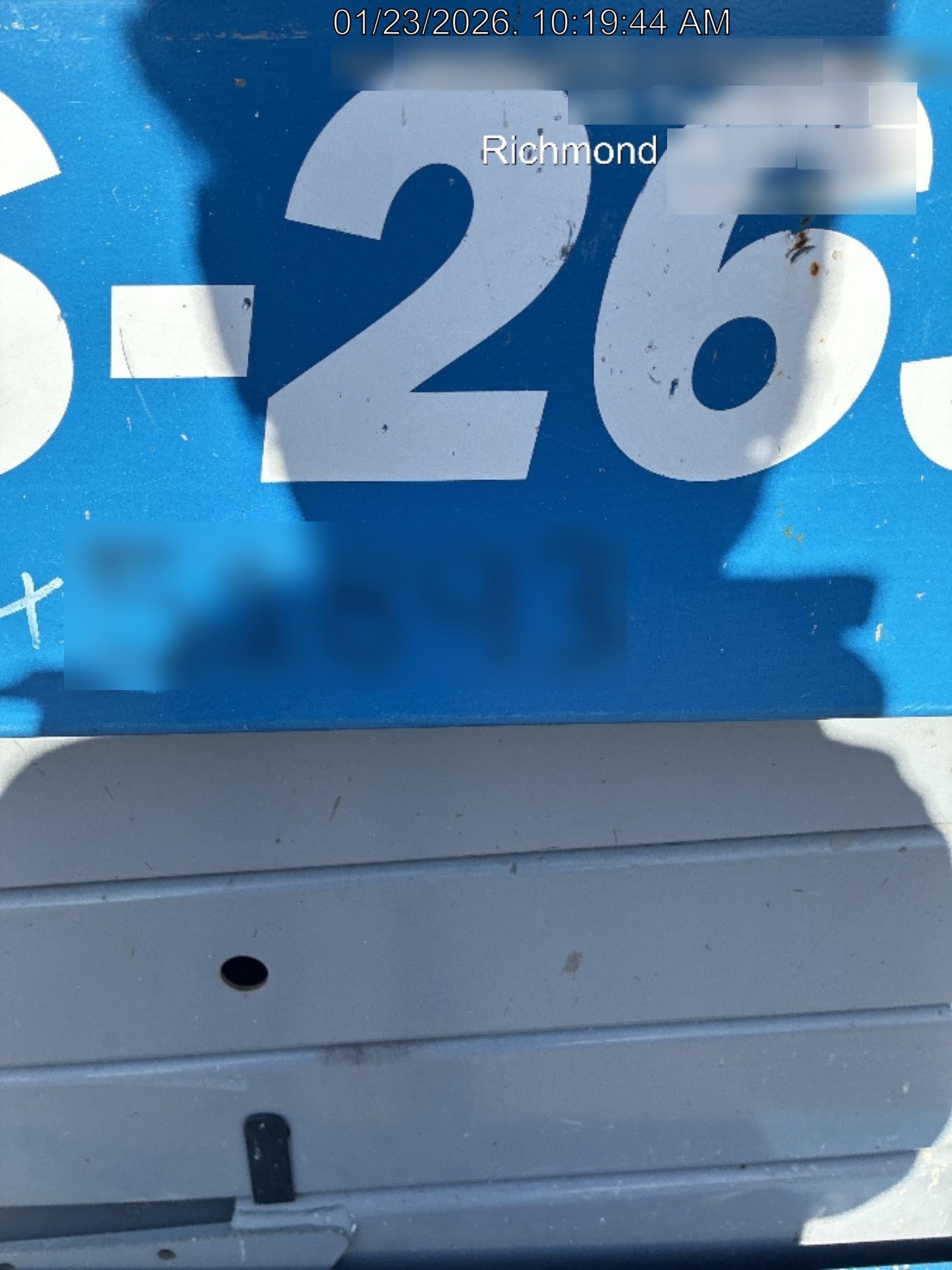 2019 Genie GS-2632 Folding rails with half height swing gate