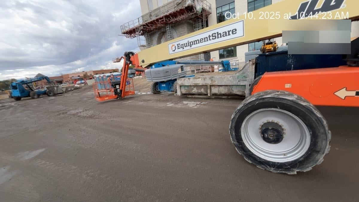 2019 JLG 1350SJP