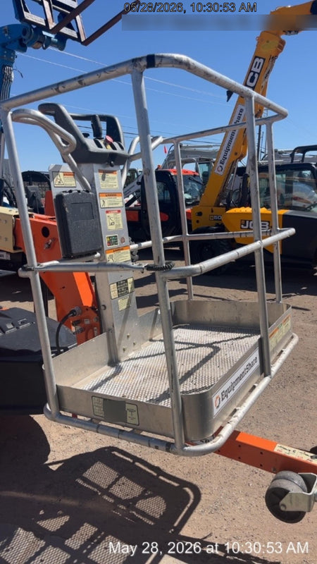 2022 JLG T350