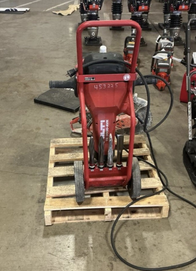 2024 HILTI TE 3000-AVR