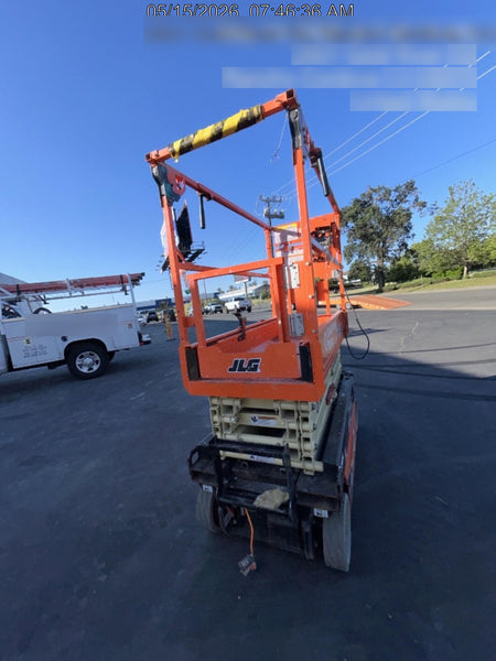 2024 JLG ES1932