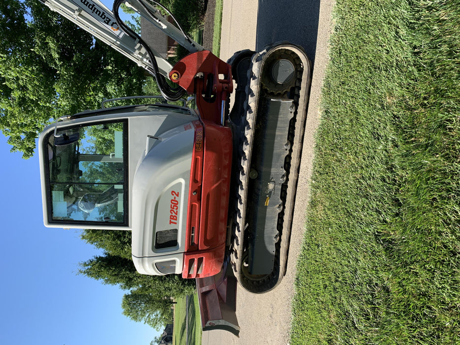 2020 TAKEUCHI TB250-2C