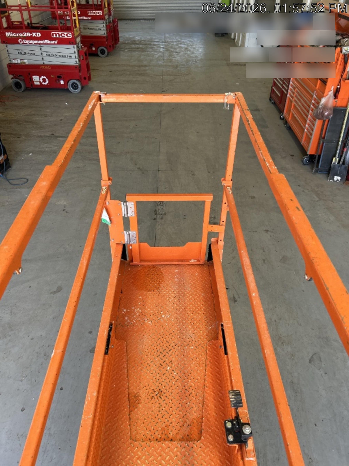 2022 JLG ES2632