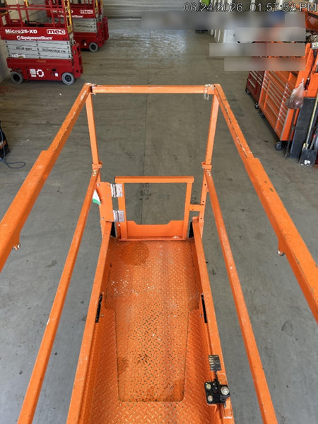 2022 JLG ES2632