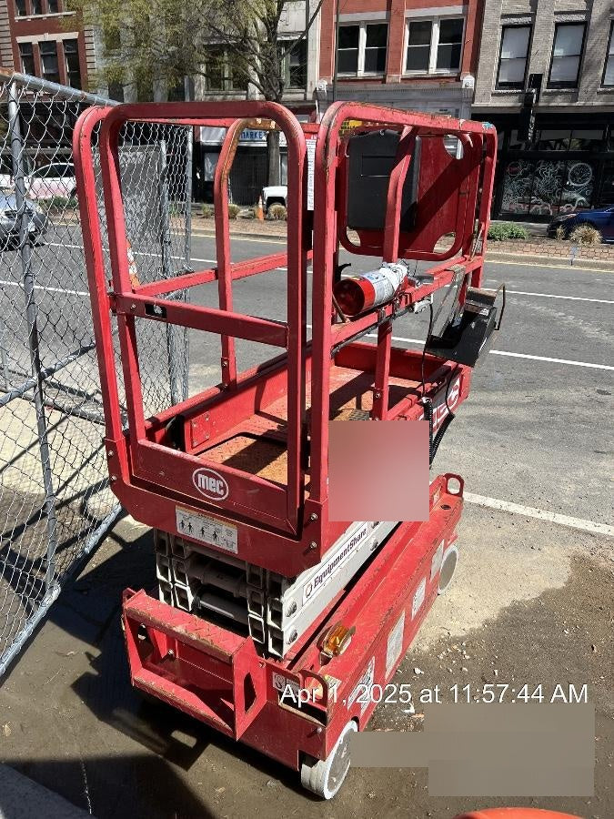 2019 MEC 1330SE Motion Alarm, Beacon, Includes MachineLink keypad and telematics device