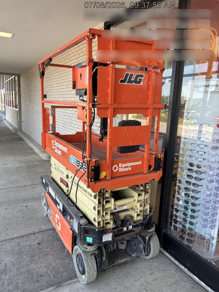 2022 JLG ES1932
