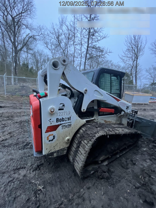 2020 Bobcat T740 74Hp T4, Cab/Heat/Air, Selectable Joystick Controls, Aux Hydraulics, Backup Alarm, P29 Performance Package, Rubber Tracks, Auto Ride Control, Reversing Fan, 7-Pin Attachment Control Kit