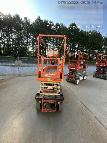 2023 JLG ES2632